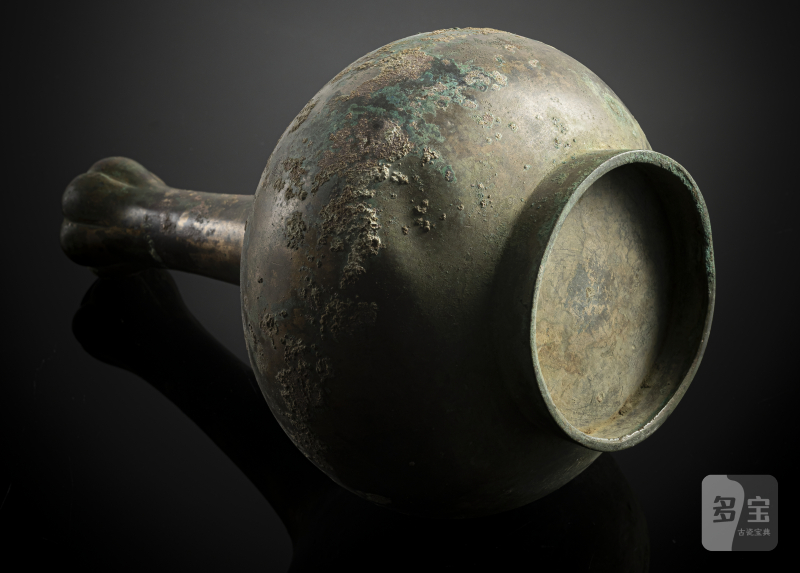 A bronze "garlic head" bottle vase - 图3